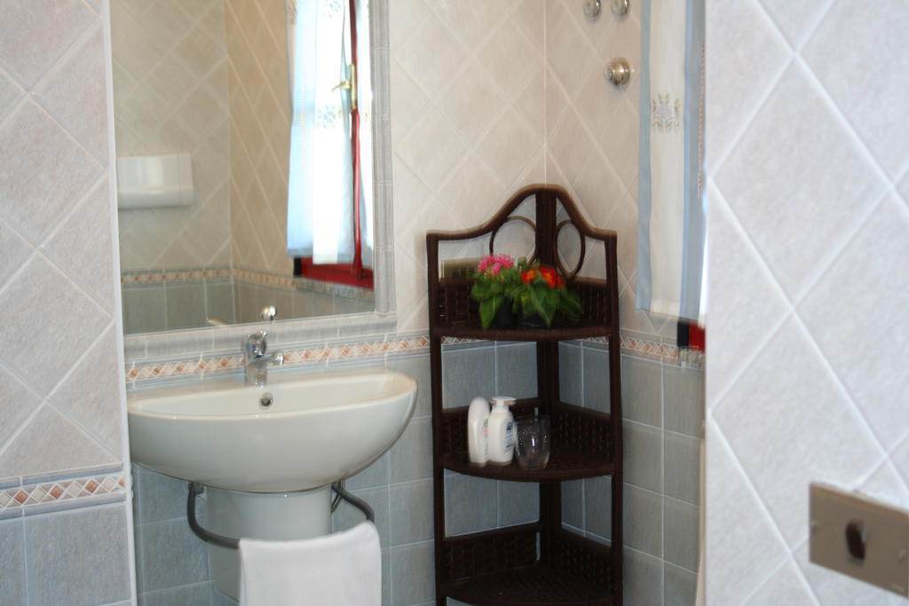 B&B I Mari Torpè 部屋 写真